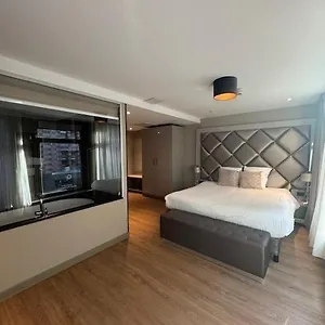 Dream 3* אמסטרדם