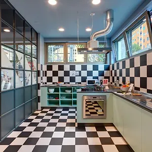  Hostel Meininger Lambrate İtalya