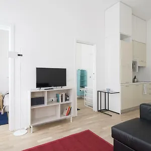 Apartment Primopiano - Astolfo 12